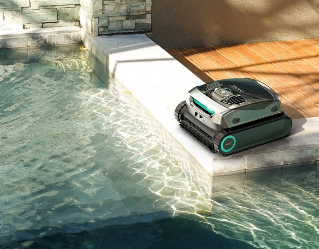 Robotai verslui – patalpų valymo, vejos ir baseinų robotai Baseino valymo robotas vandens telkinyje